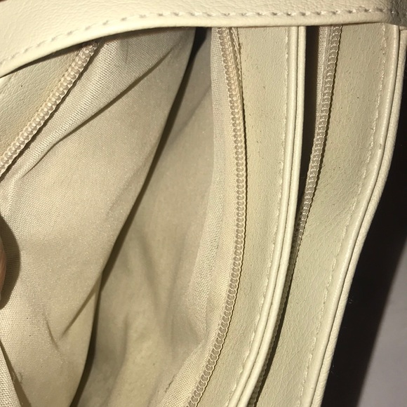 Purse - Picture 4 of 4